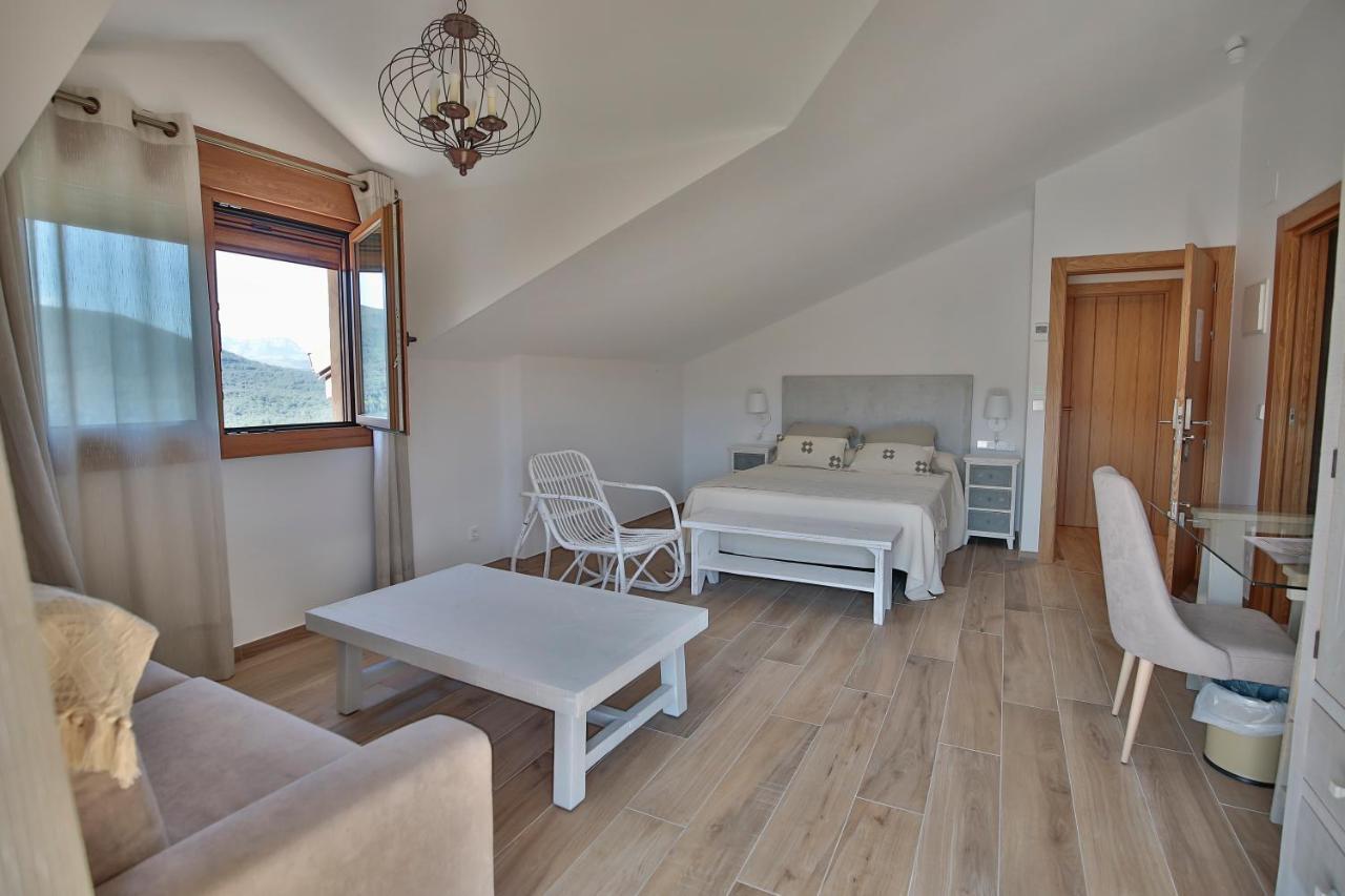 La Posada De Ojebar Nordica Rasines Exteriör bild
